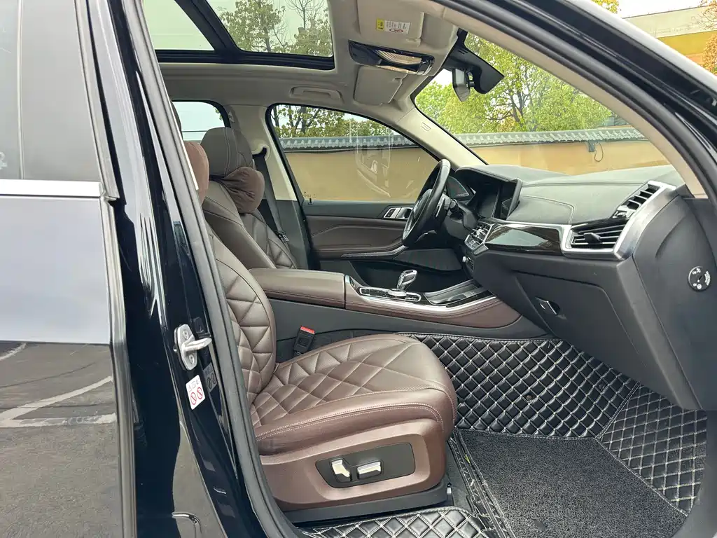 BMW X5 2022 xDrive 30Li Exclusive M Sports Package купить на сайте DeffCars