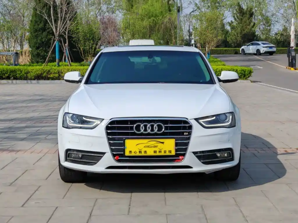 Audi A4L 2016 35 TFSI Collector's Edition Automatic Standard купить на сайте DeffCars