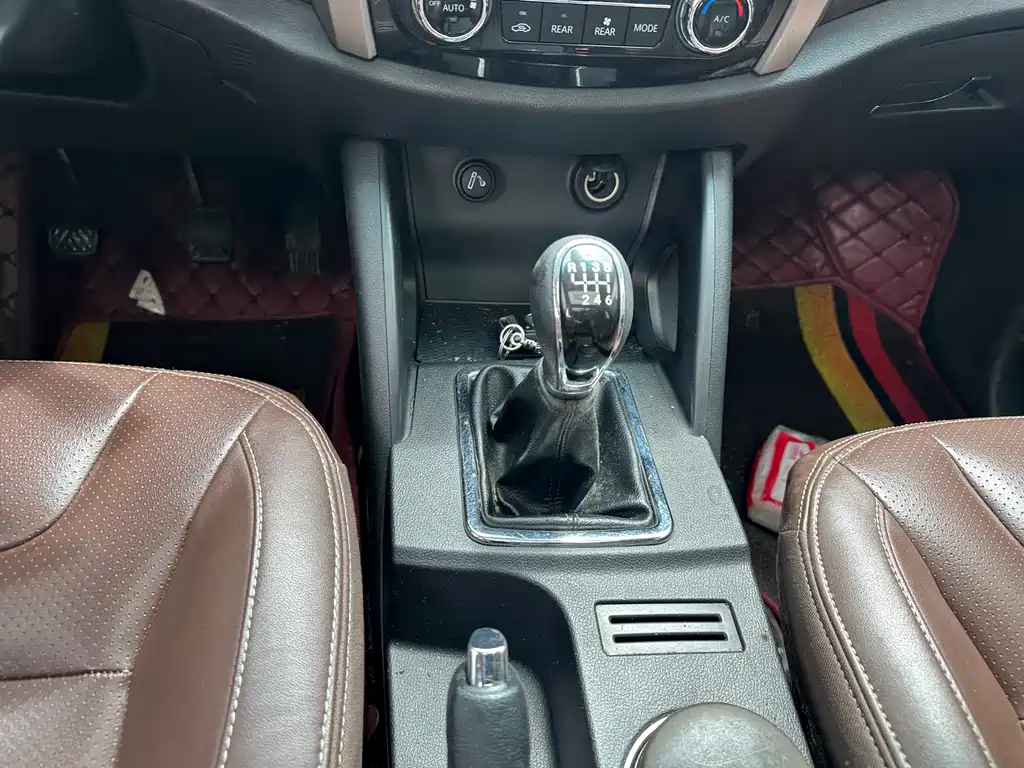 Bisu T5 2017 1.5T manual luxury model купить на сайте DeffCars