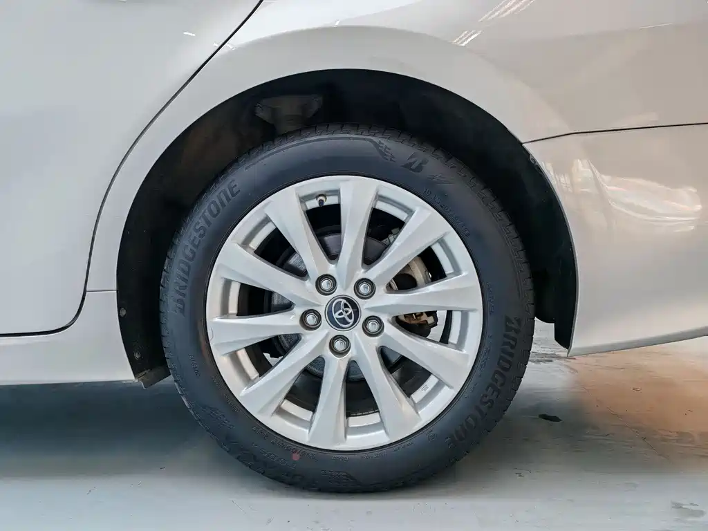 Camry 2019 2.0G Deluxe Edition National VI купить на сайте DeffCars