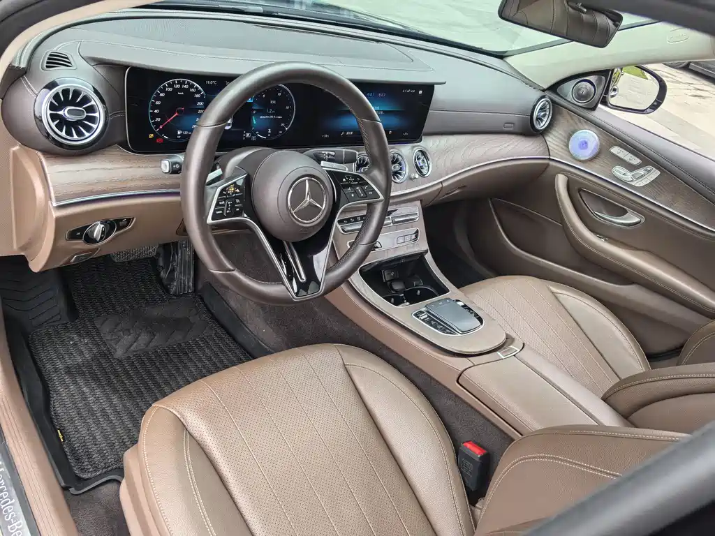 Mercedes-Benz E-Class 2023 E 300 L Luxury Model купить на сайте DeffCars