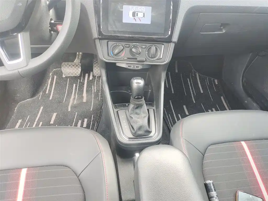 Xindong 2020 1.5L automatic comfort version купить на сайте DeffCars