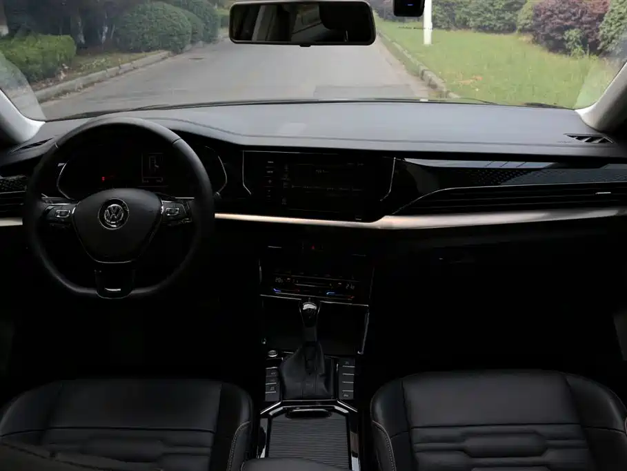 Passat 2020 330TSI Elite Edition National V купить на сайте DeffCars