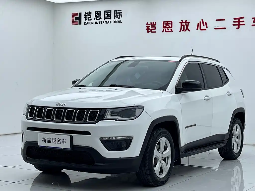 Compass 2017 200T Automatic Joy Edition купить на сайте DeffCars