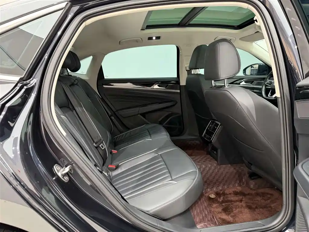 Passat 2023 facelift 330TSI Elite Edition купить на сайте DeffCars