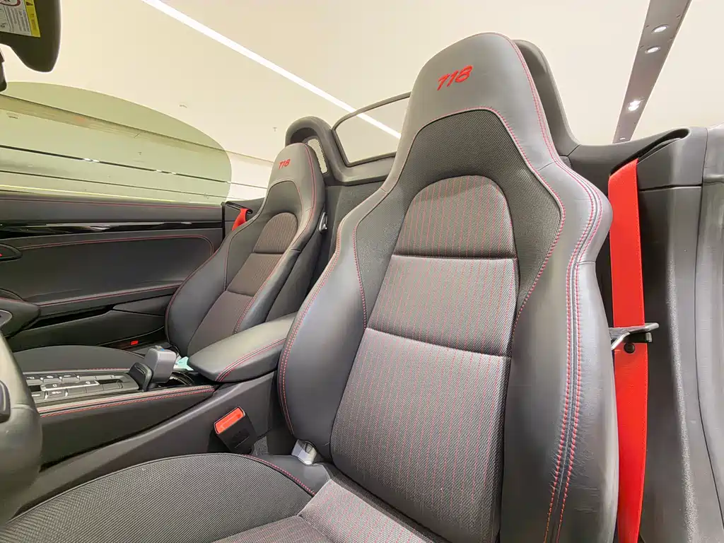 Porsche 718 2022 Boxster T 2.0T купить на сайте DeffCars