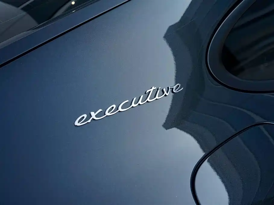 Panamera 2017 Panamera Executive Extended Edition 3.0T купить на сайте DeffCars