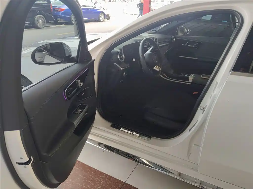 Mercedes-Benz C-Class 2024 facelift C 260 L sports version купить на сайте DeffCars