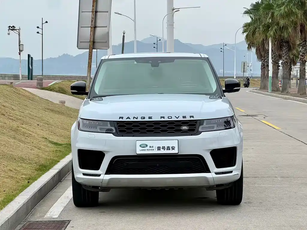 Range Rover Sport 2021 3.0 L6 Black Edition купить на сайте DeffCars