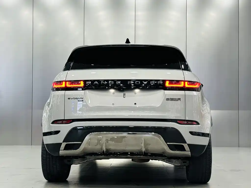 Range Rover Evoque 2023 Evoque L 249PS Deluxe Edition купить на сайте DeffCars