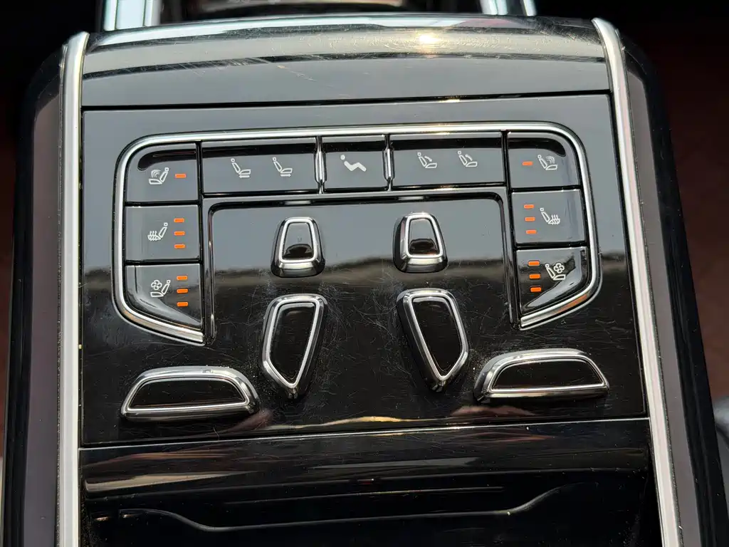Hongqi H9 2020 3.0T Zhilian Qiling four-seater version купить на сайте DeffCars