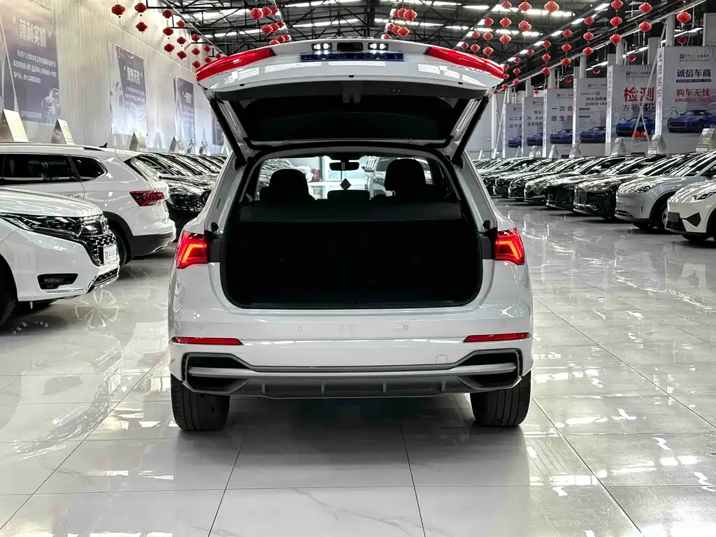 Audi Q3 2021 35 TFSI Fashionable and Dynamic купить на сайте DeffCars