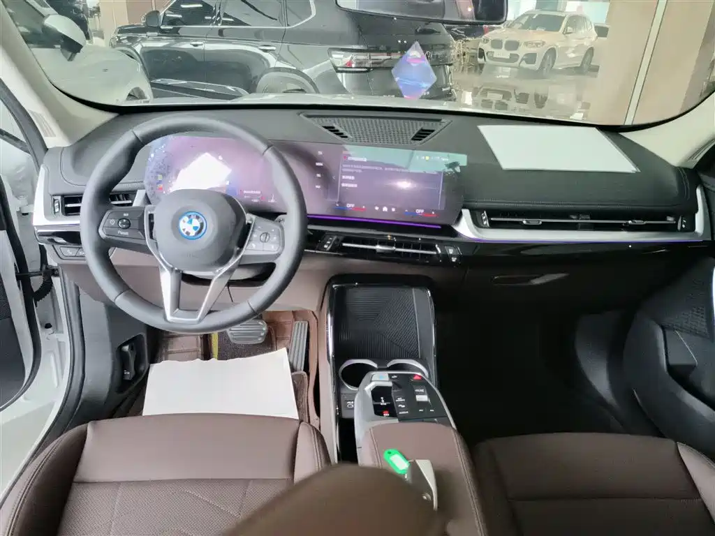 BMW iX1 2023 eDrive25L X Design Package купить на сайте DeffCars