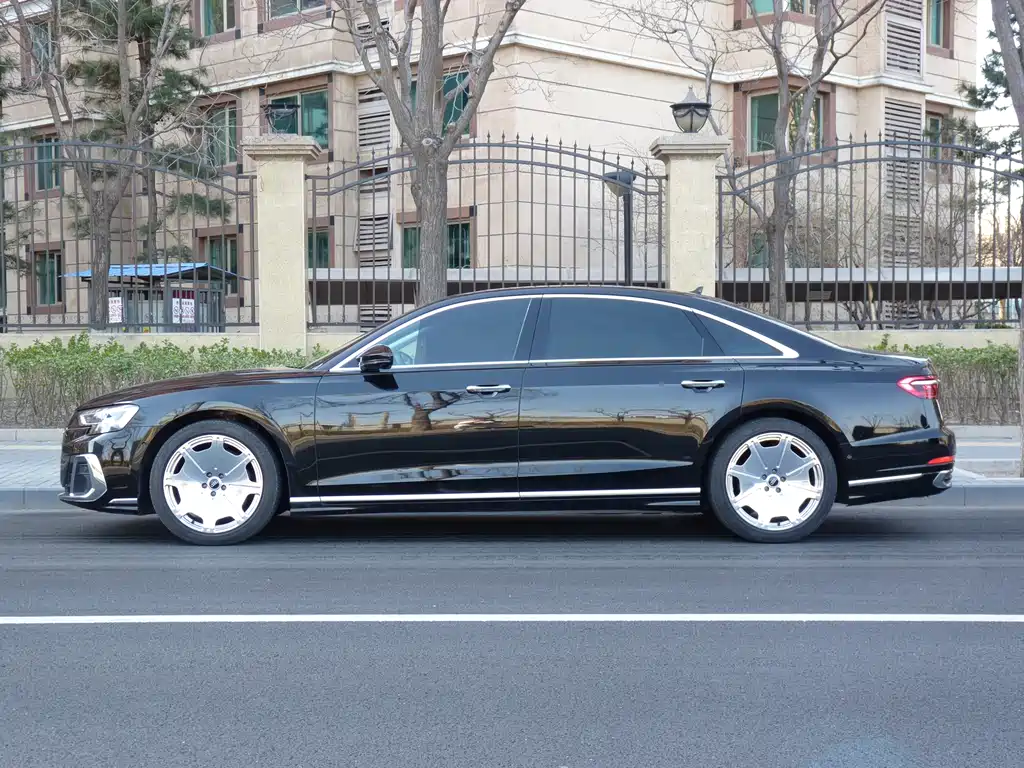 Audi A8 2023 A8L 50 TFSI quattro Premium Selection купить на сайте DeffCars