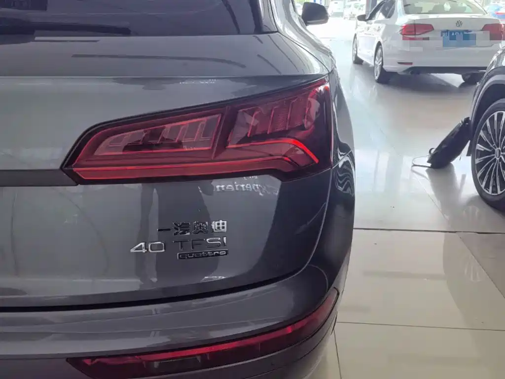 The Audi Q5L 2020 40 TFSI is an enterprising model купить на сайте DeffCars