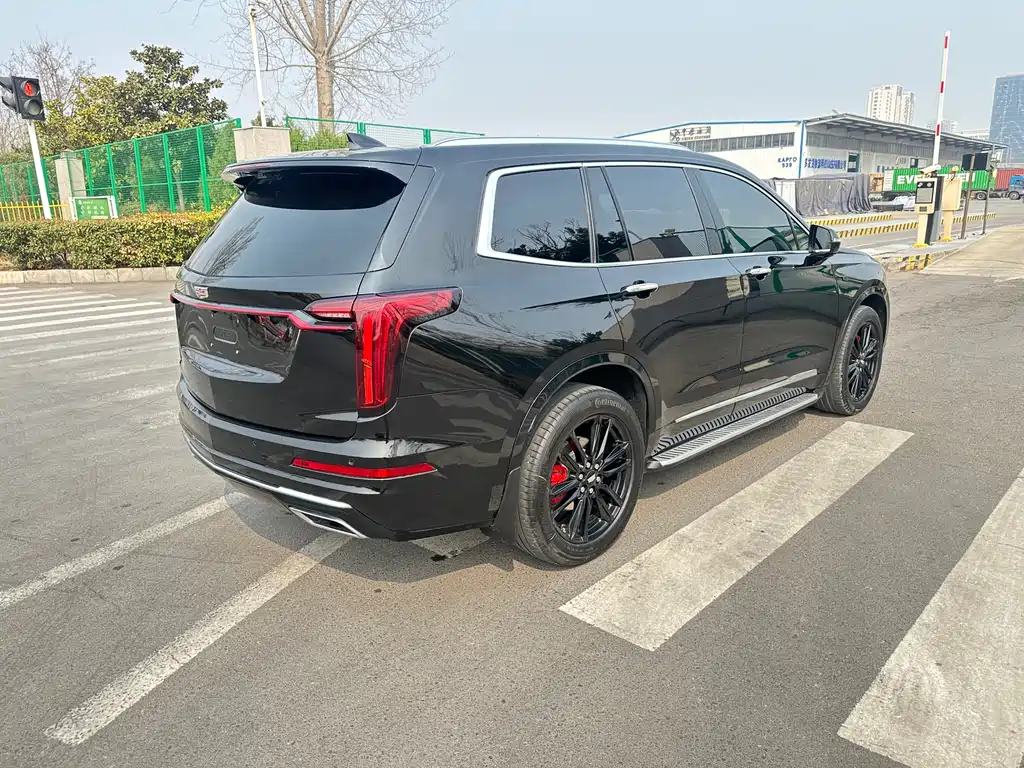Cadillac XT6 2022 2.0T six-seat four-wheel drive luxury model купить на сайте DeffCars