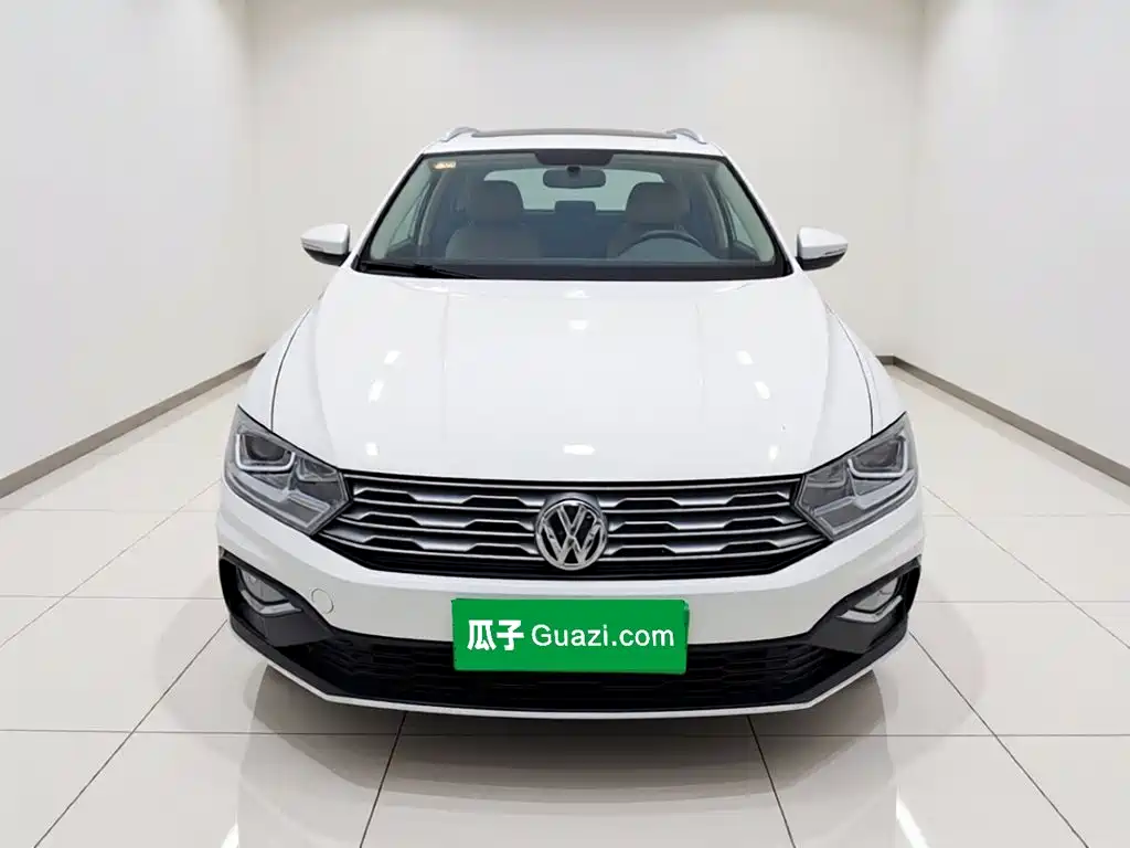C-TREK Weiling 2018 230TSI DSG comfort model купить на сайте DeffCars