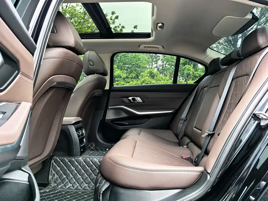 BMW i3 2022 eDrive 35 L купить на сайте DeffCars