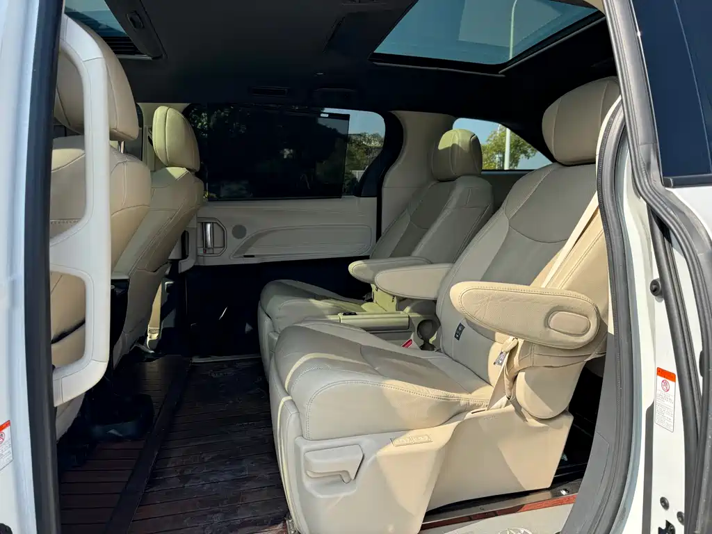 Grevia 2023 2.5L Hybrid Monarch VIP Edition купить на сайте DeffCars