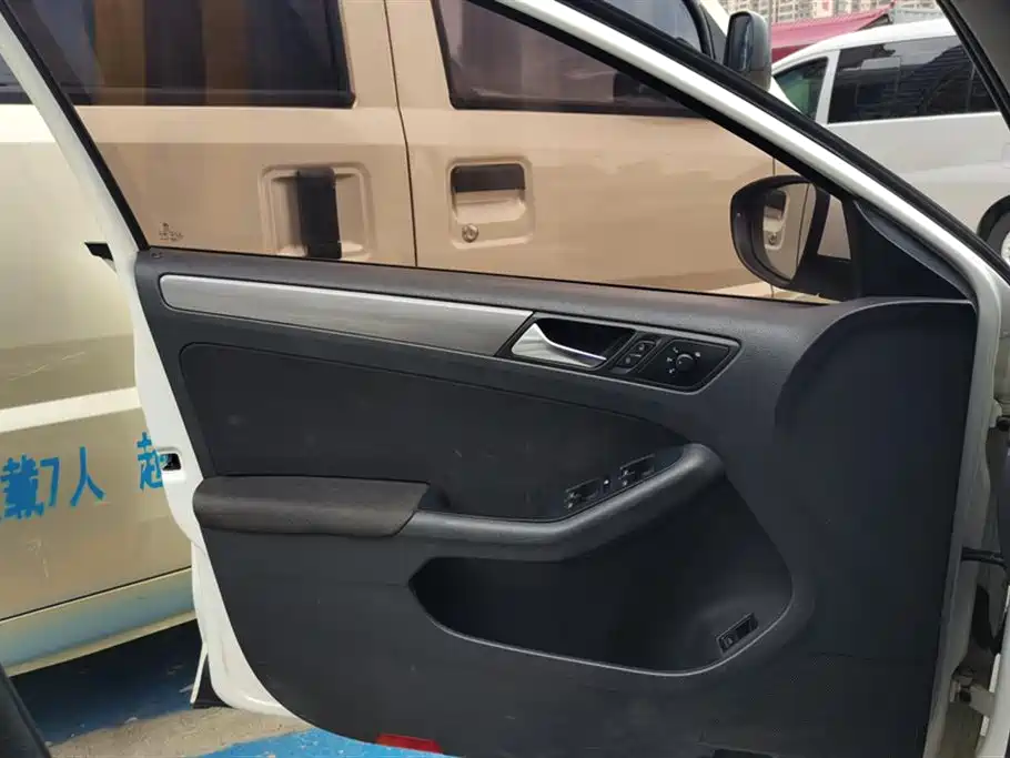 Sagitar 2012 1.4TSI automatic fashion model купить на сайте DeffCars