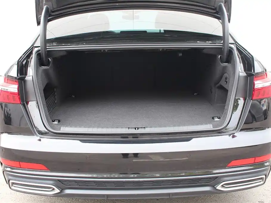 Audi A6L New Energy 2020 55 TFSI e quattro купить на сайте DeffCars