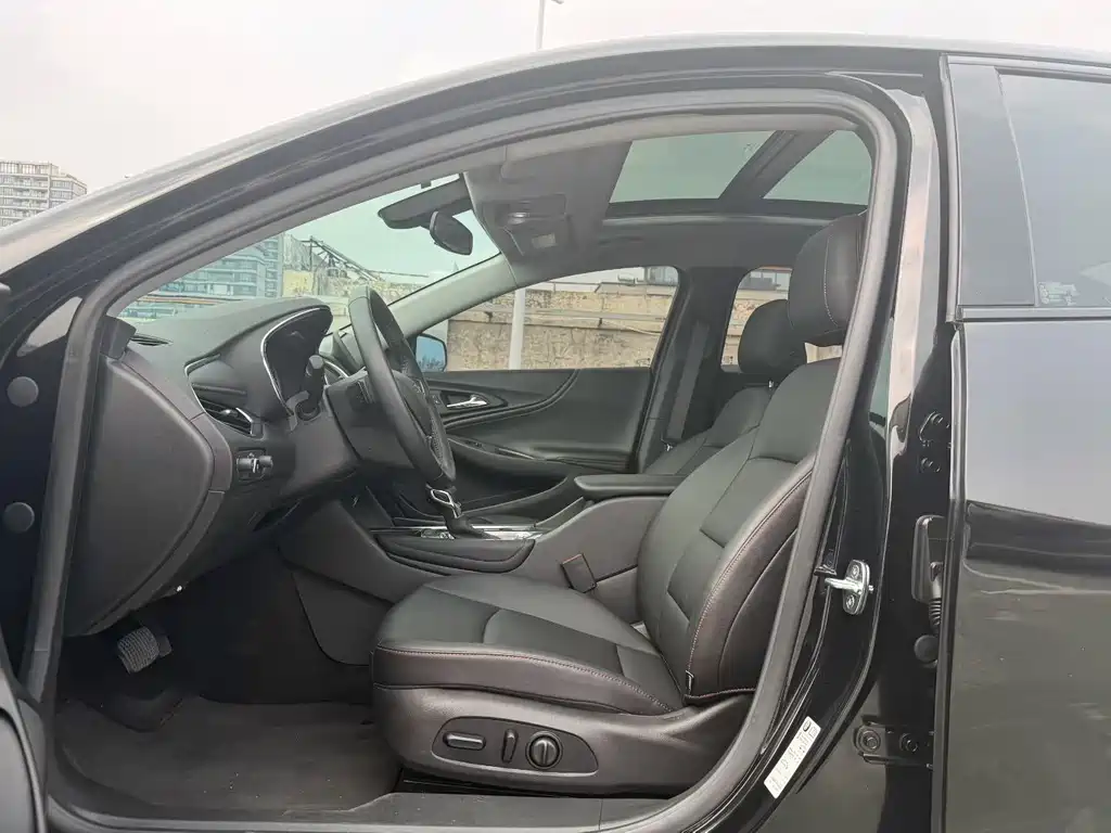 Malibu XL 2022 Redline 550T Automatic Redline Edition купить на сайте DeffCars
