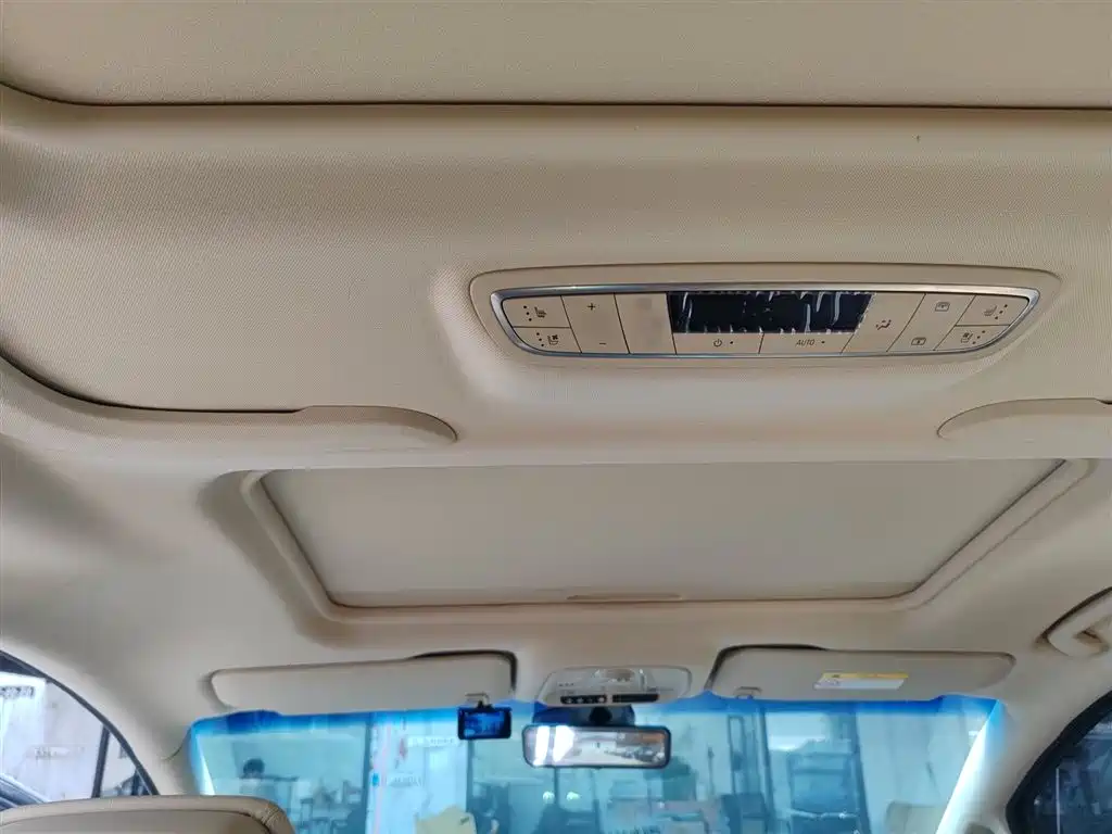 Buick GL8 2023 ES Lu Zun flagship model купить на сайте DeffCars