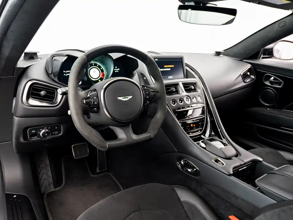 Aston Martin DBS 2022 DBS Superleggera V12 Coupe купить на сайте DeffCars