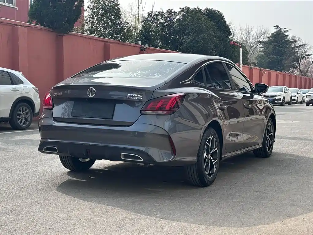 MG5 2023 180DVVT CVT Deluxe Edition купить на сайте DeffCars