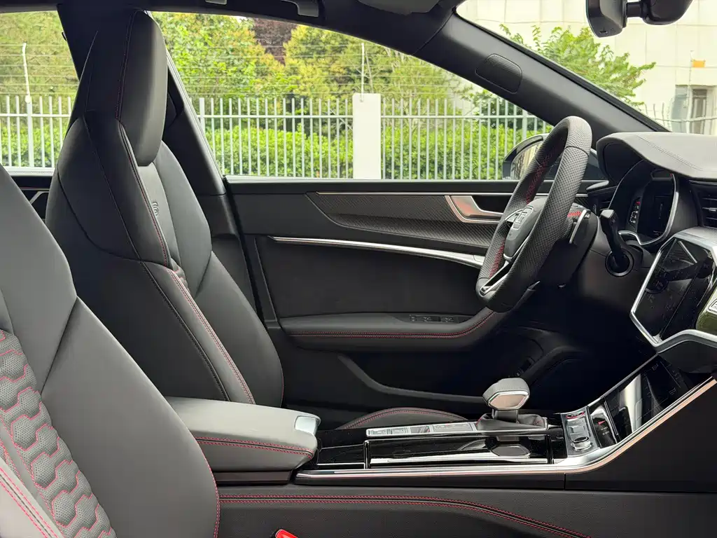Audi RS 7 2025 RS 7 4.0T Sportback performance купить на сайте DeffCars