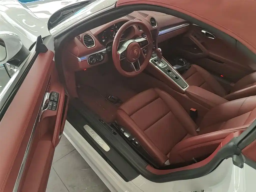Porsche 718 2022 Boxster T 2.0T купить на сайте DeffCars