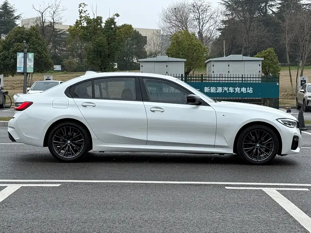 BMW 3 Series 2022 325Li M Sports Night Package купить на сайте DeffCars
