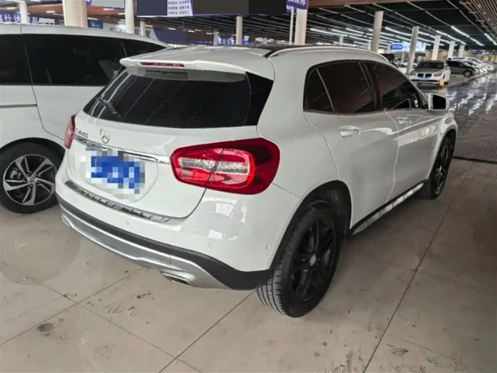Mercedes-Benz GLA 2017 GLA 200 Dynamic купить на сайте DeffCars