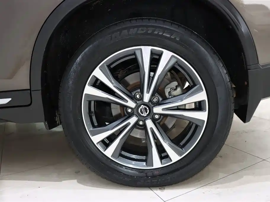 X-Trail 2020 2.5L XL ITS 3rows CVT 4WD seven-seat luxury pilot version купить на сайте DeffCars