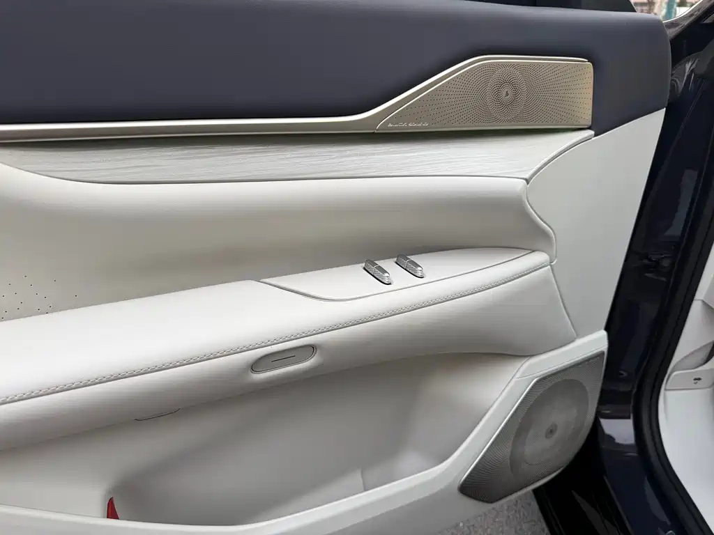 Buick Zhijing L7 2025 Aivia купить на сайте DeffCars