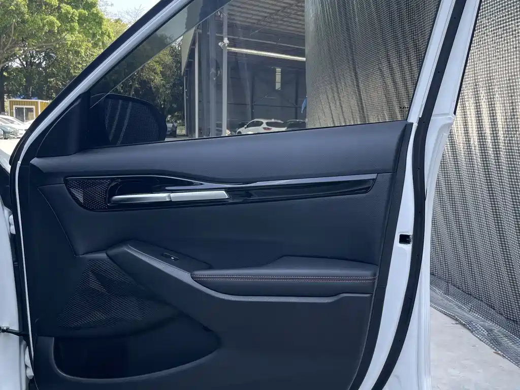 Sethus 2023 1.4T DCT Premium Luxury Edition купить на сайте DeffCars