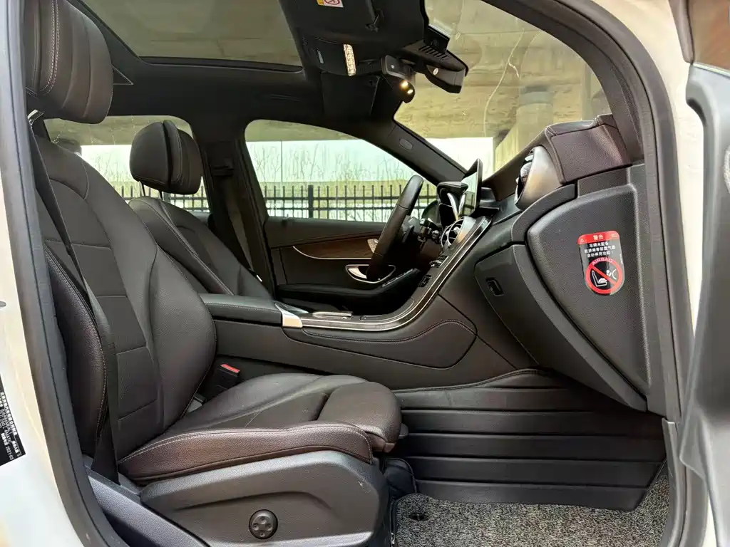 Mercedes-Benz GLC 2021 GLC 260 L 4MATIC luxury model купить на сайте DeffCars