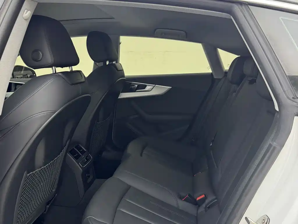 Audi A5 imported 2023 Sportback 40 TFSI fashionable and dynamic купить на сайте DeffCars