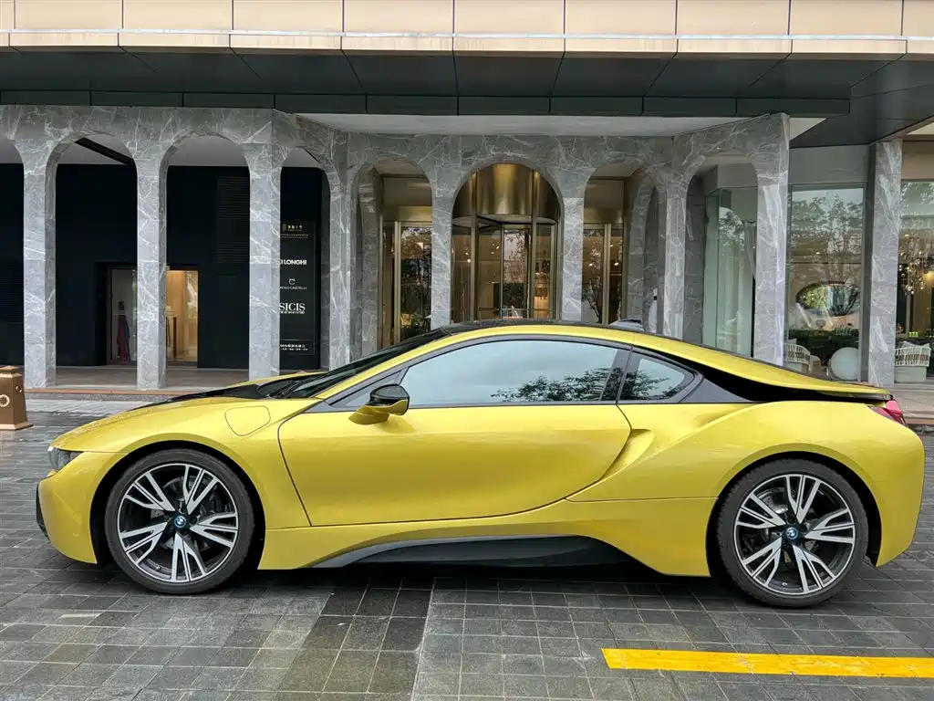 BMW i8 2016 Protonic Red Limited Edition купить на сайте DeffCars