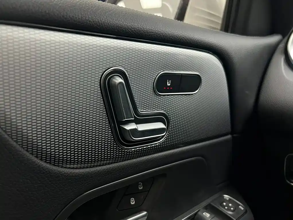 Mercedes GLB 2021 180 Dynamic купить на сайте DeffCars
