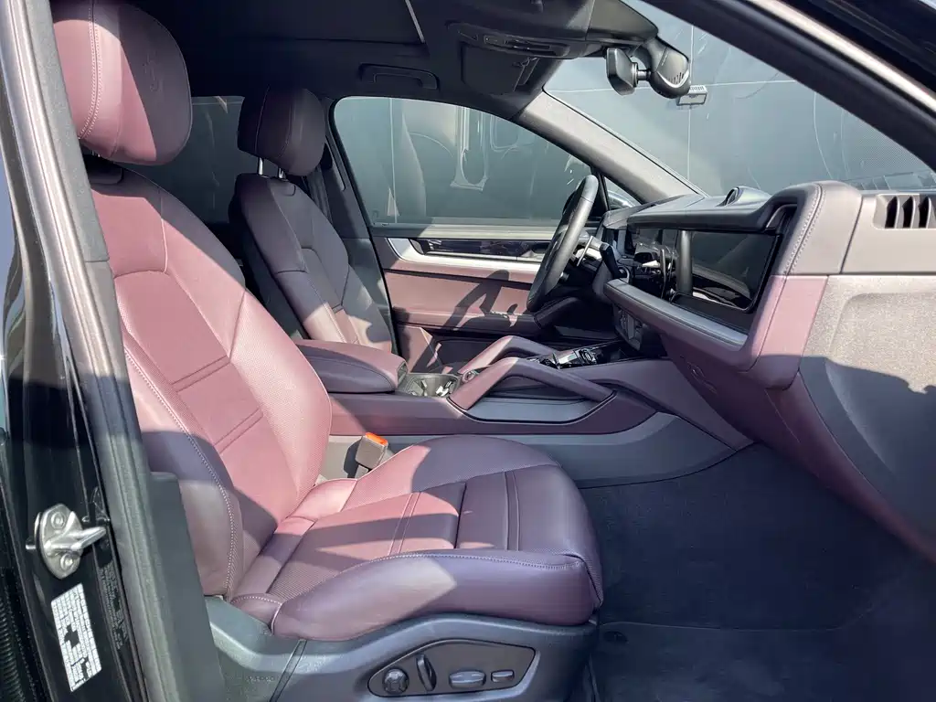 Cayenne 2025 Cayenne 3.0T купить на сайте DeffCars