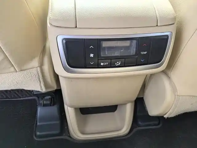 Highlander 2018 2.0T four-wheel drive elite version 7 seats National V купить на сайте DeffCars