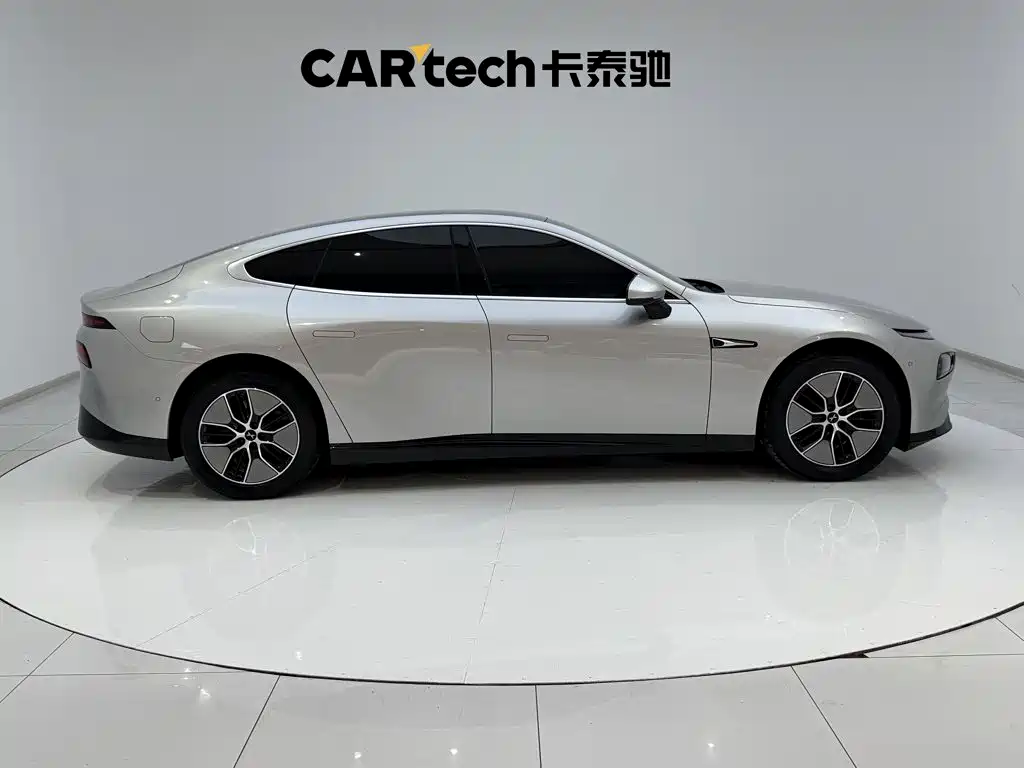 Xpeng P7 2024 model P7i 550 Max купить на сайте DeffCars