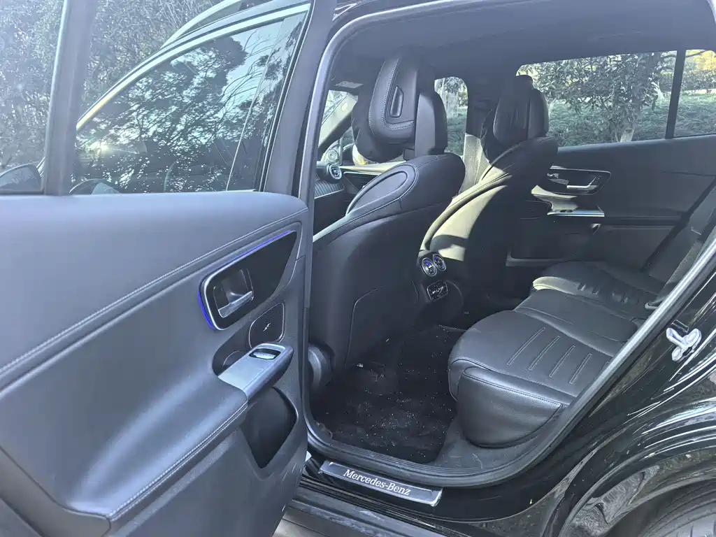 Mercedes-Benz GLC 2023 facelift GLC 260 L 4MATIC luxury model 5 seats купить на сайте DeffCars