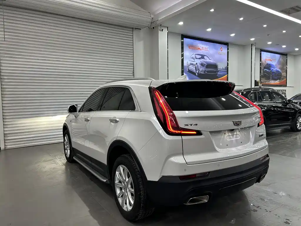 Cadillac XT4 2021 28T two-wheel drive technology купить на сайте DeffCars