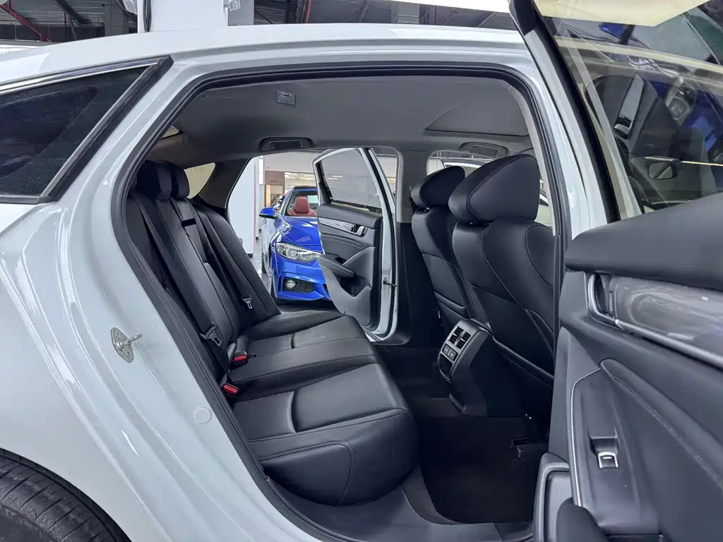 Accord 2022 260TURBO Deluxe Edition купить на сайте DeffCars