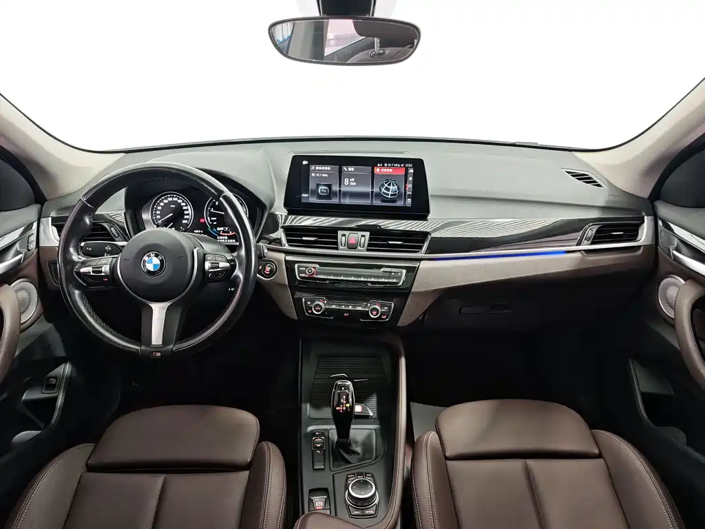 BMW X1 2022 sDrive25Li Leading купить на сайте DeffCars