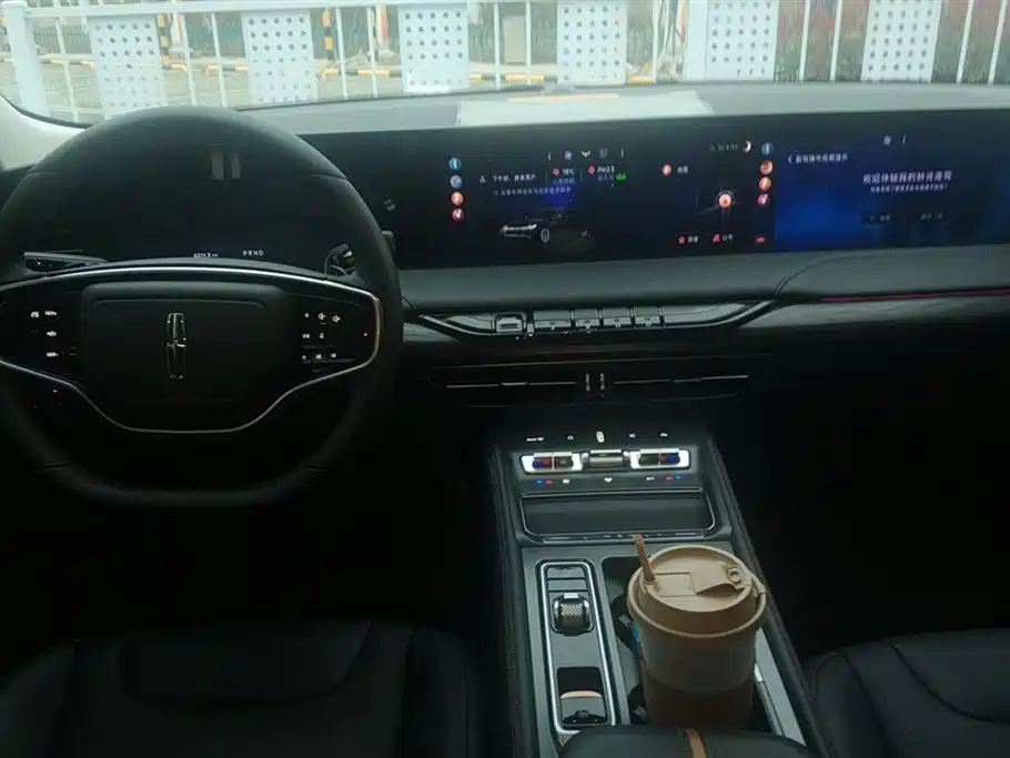 Lincoln Z 2025 2.0T Zunyue Edition купить на сайте DeffCars