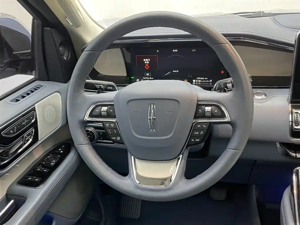 Navigator 2020 3.5T President Series купить на сайте DeffCars