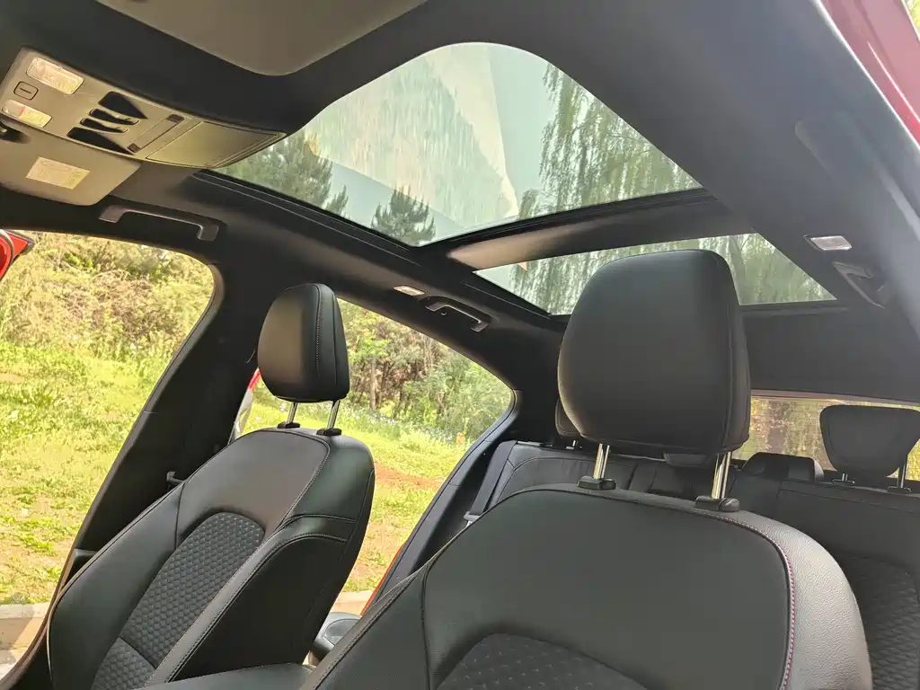 Focus 2020 Hatchback EcoBoost 180 Automatic ST Line купить на сайте DeffCars